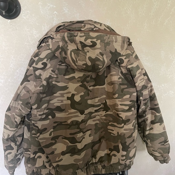 Heavy insulated like new Redhead Camo Jacket - Picture 5 of 7